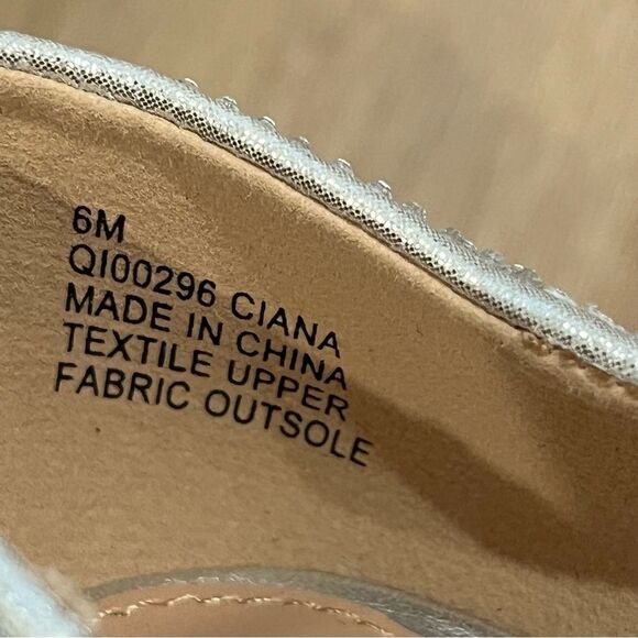 MIA Ciana Rhinestone D’Orsay Pump in Silver size 6 - Picture 11 of 16